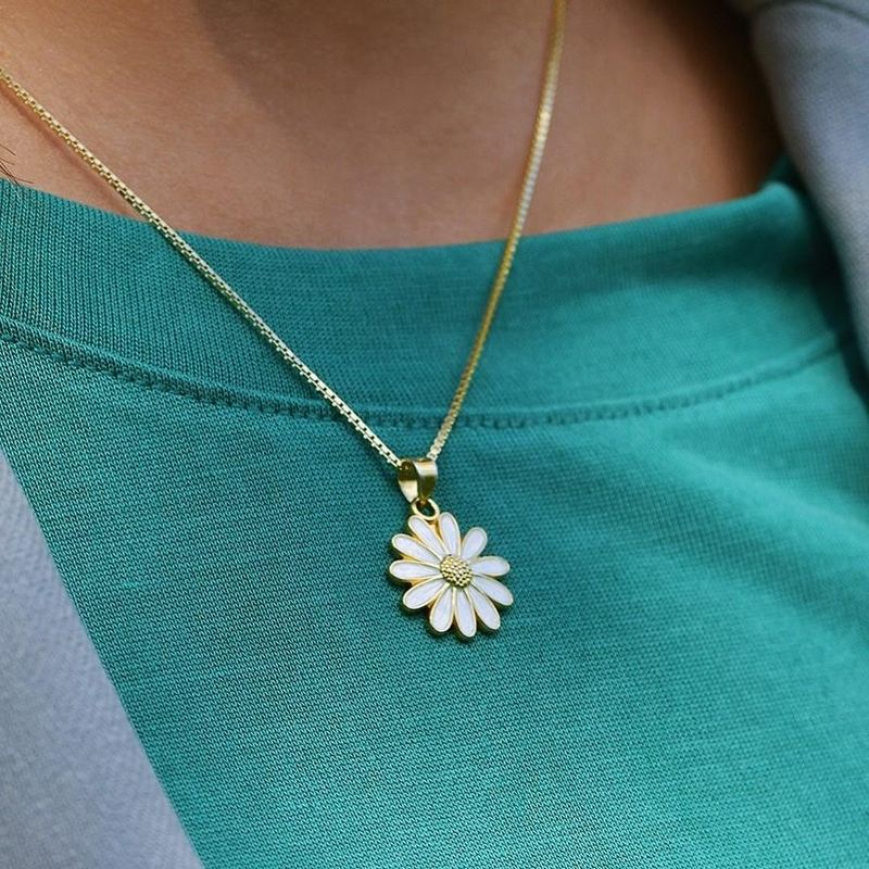 Margeritt anheng hvit 860303