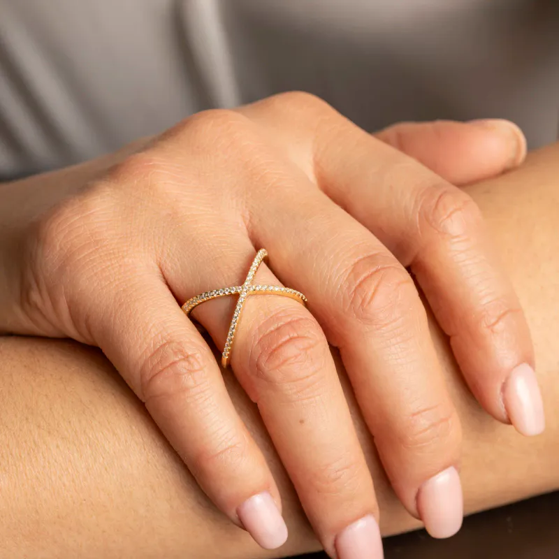 X-ring forgylt sølv med zirkonia 991873